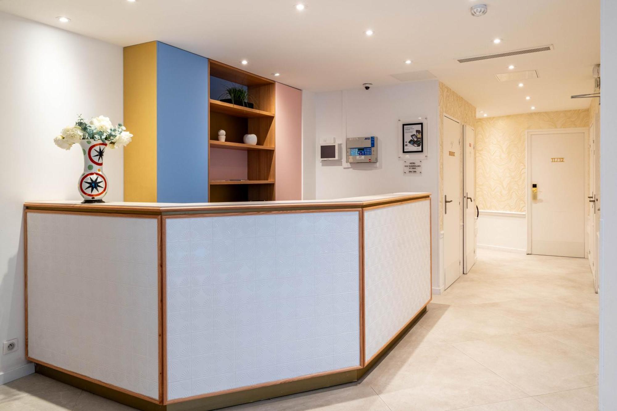 Acadia - Astotel Hotel